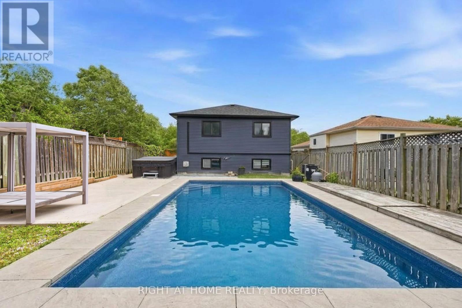 68 OVERBANK DRIVE - 43