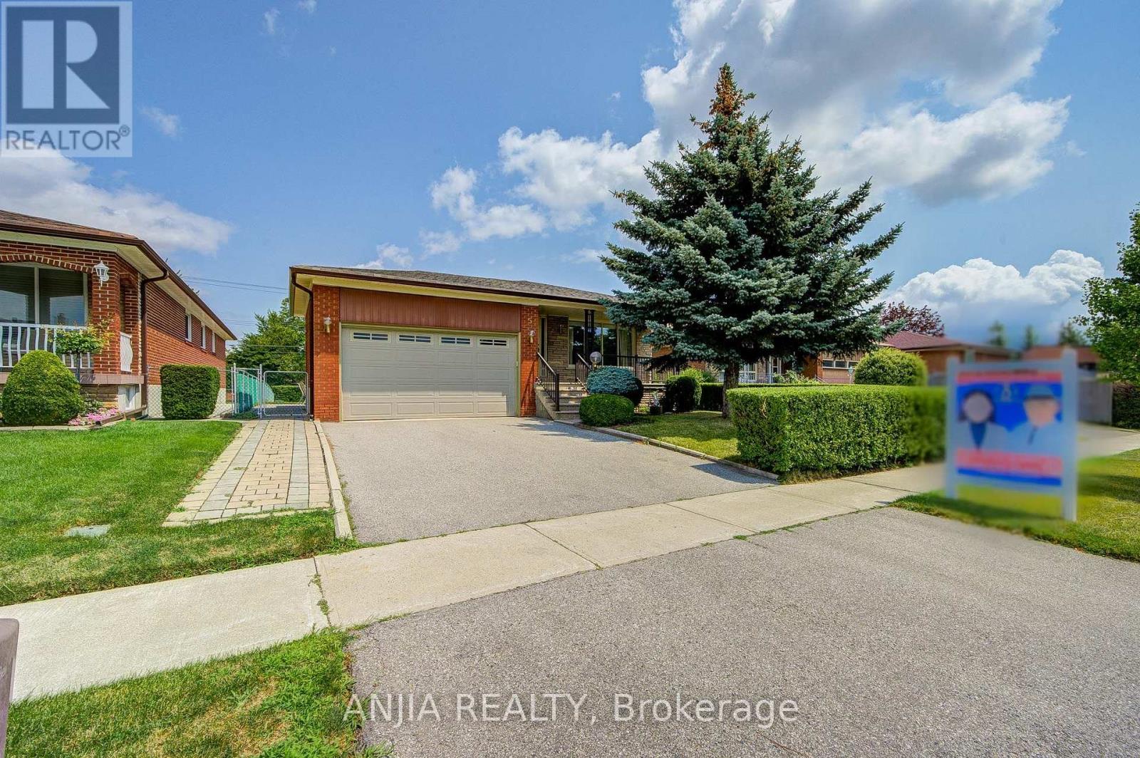 5 BRANTFORD DRIVE - 1