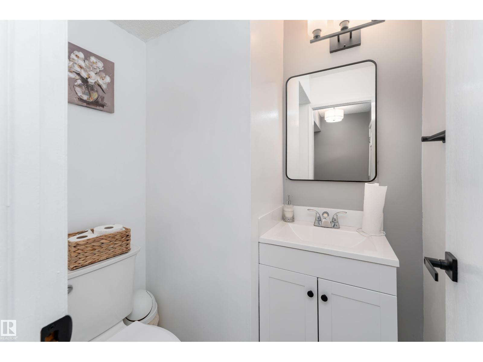 6352 180 ST NW - 15