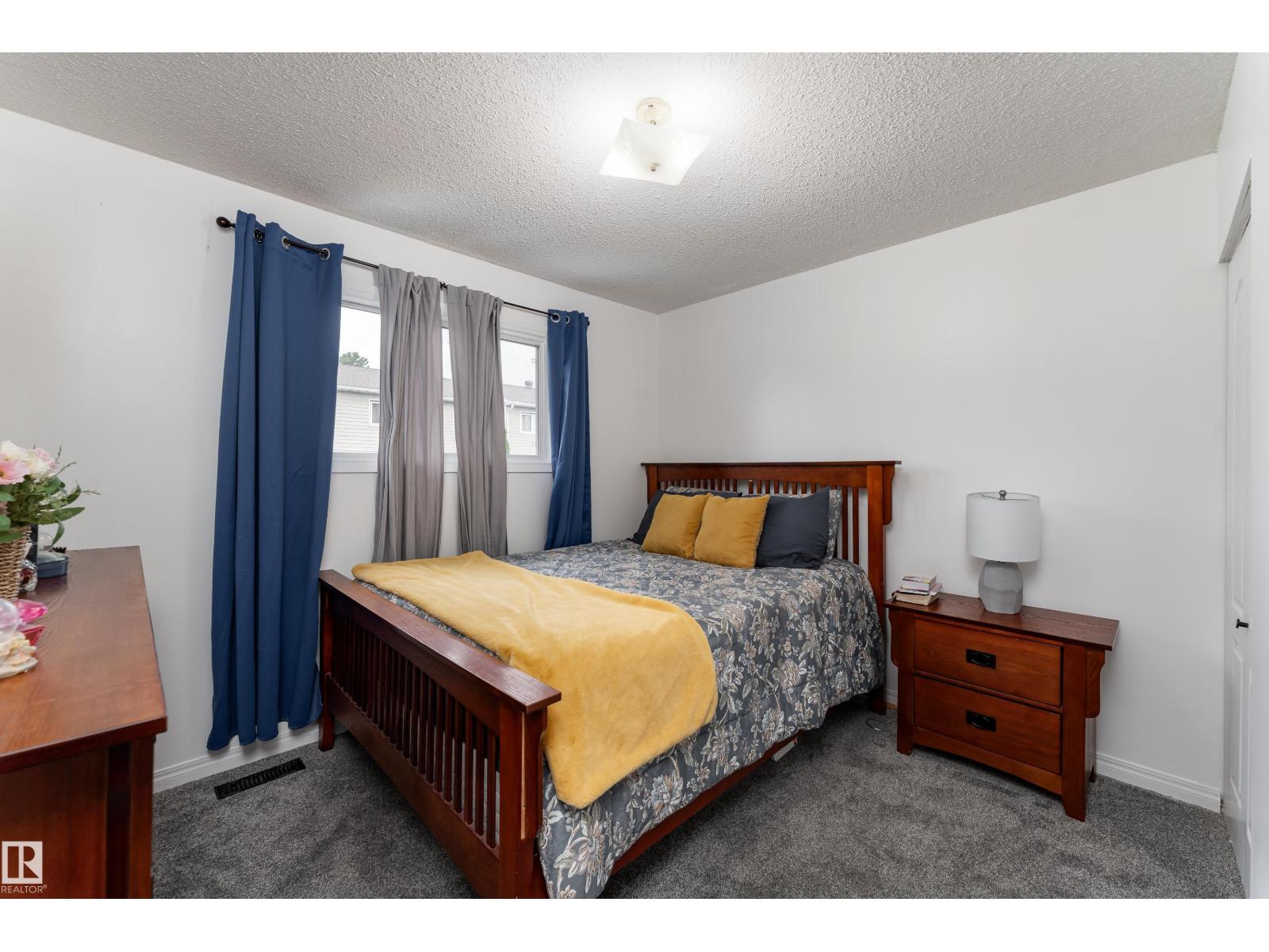 6352 180 ST NW - 25