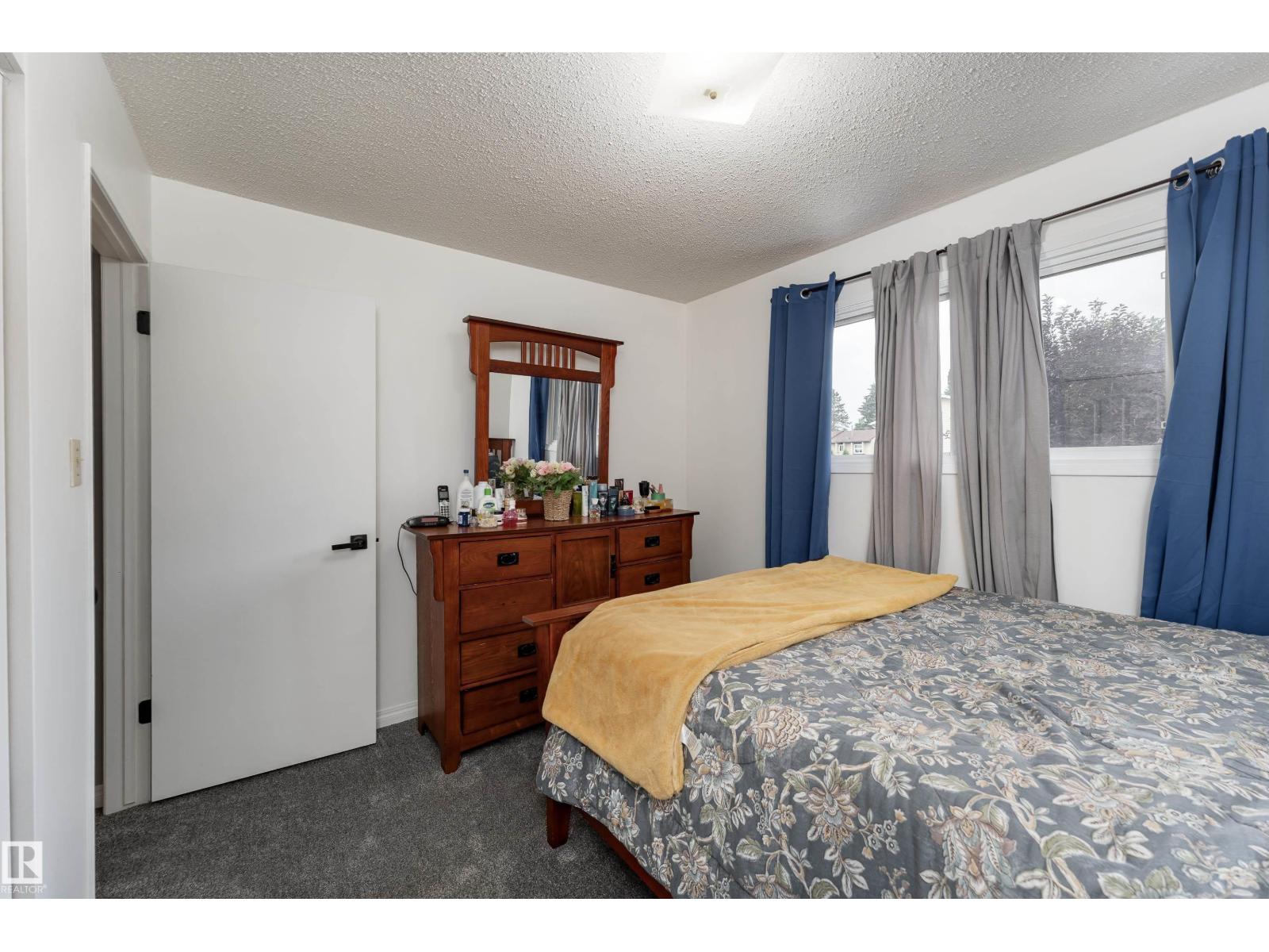 6352 180 ST NW - 27