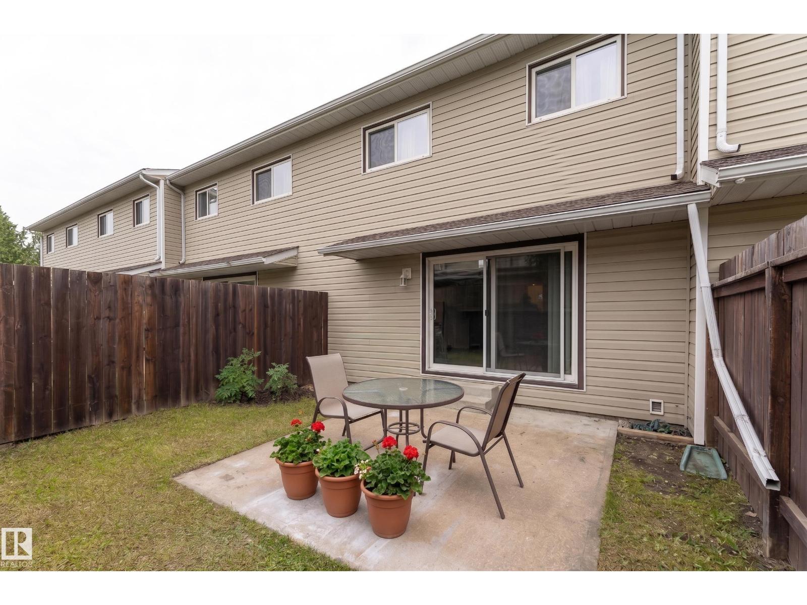 6352 180 ST NW - 35