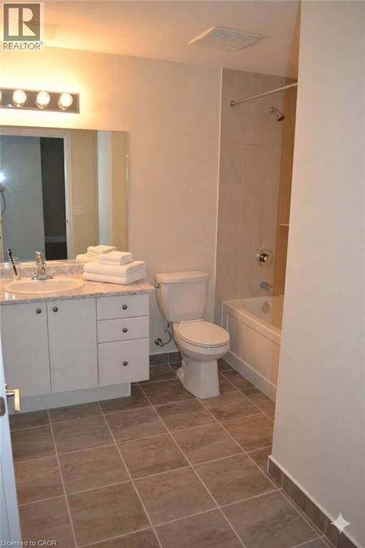 #516 16 CONCORD Place N - 7