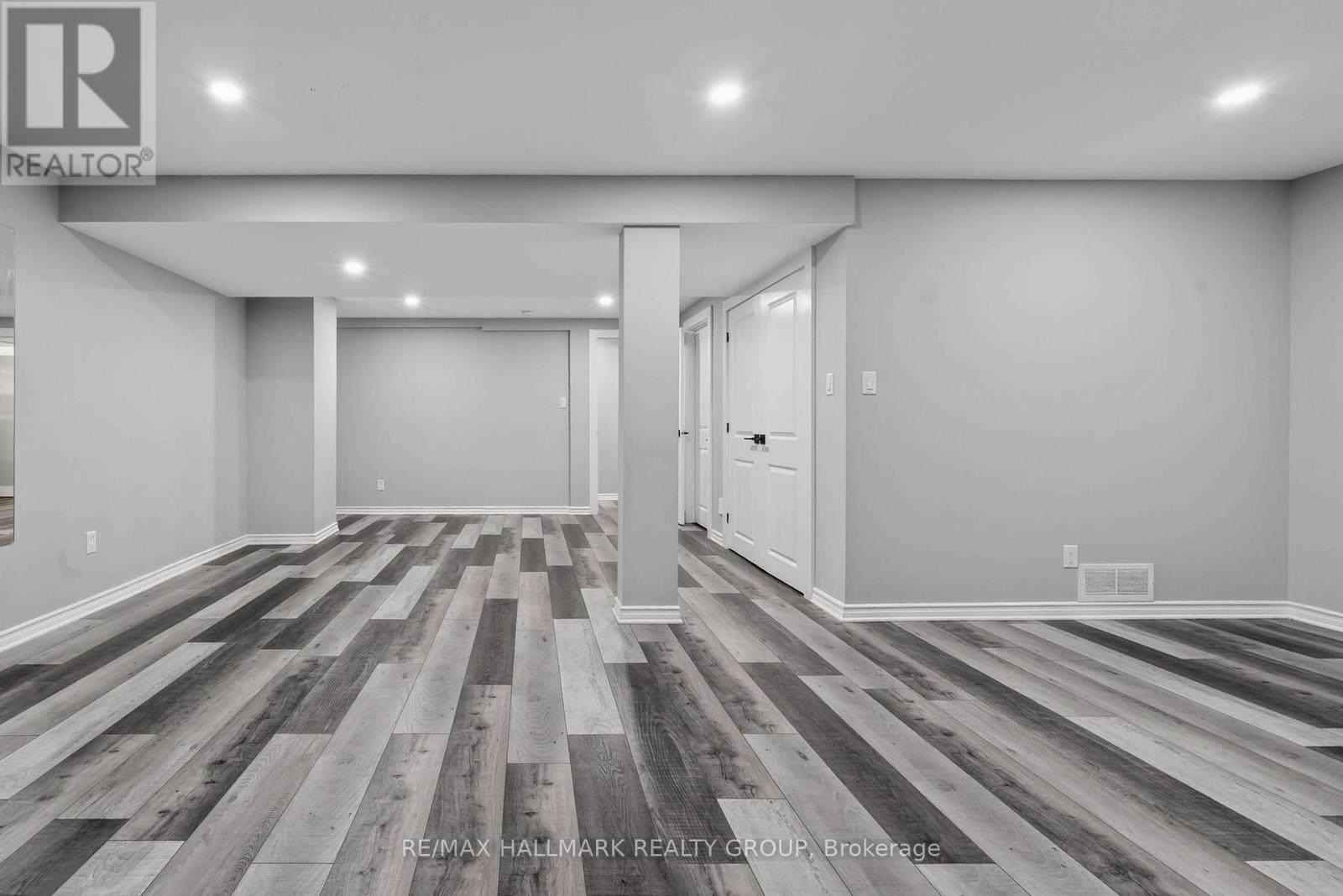 3 CROSSING BRIDGE COURT - Image 31