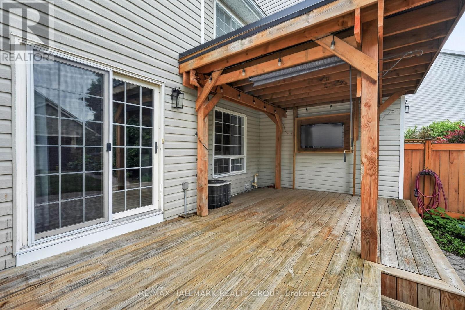 3 CROSSING BRIDGE COURT - Image 35