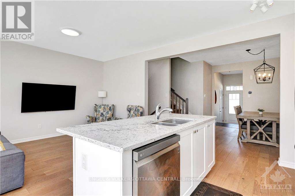 3 Bed, 3 Bath House for Rent in Ottawa – 526 COPE DRIVE, Ottawa – MLS# X13616748 - Image 14