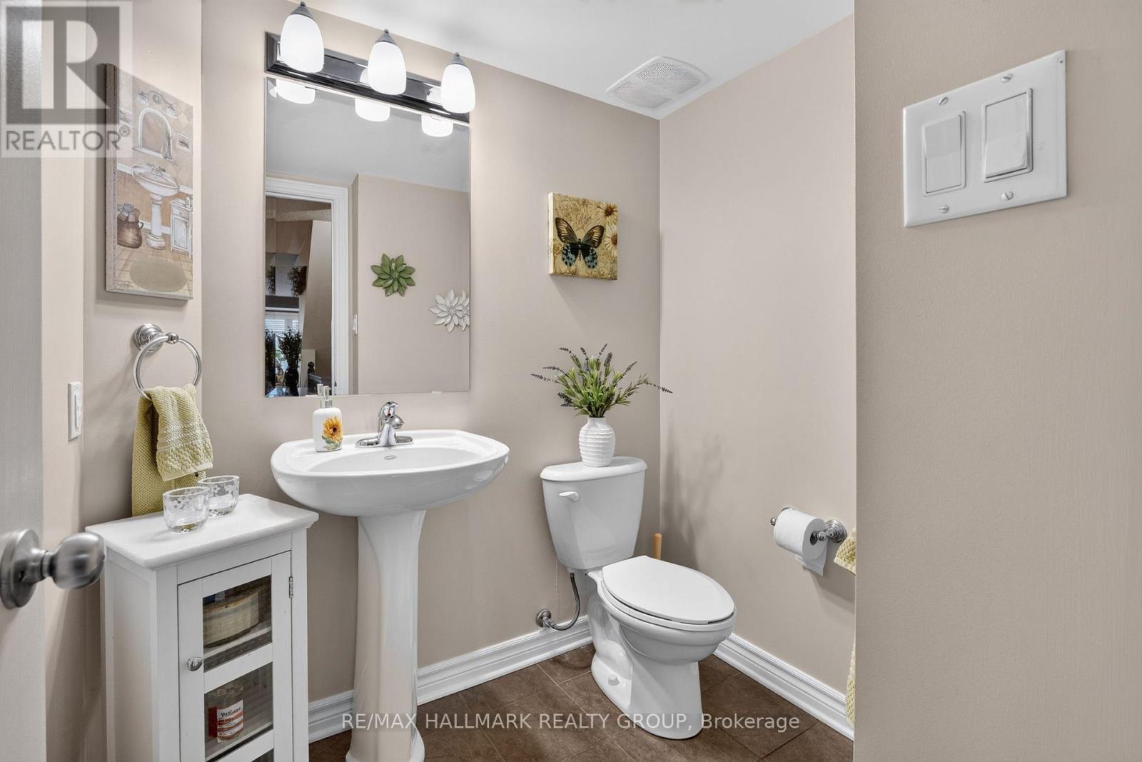 2387 ESPRIT DRIVE - 18