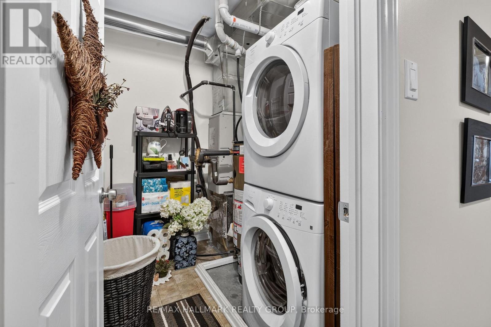 2387 ESPRIT DRIVE - 35