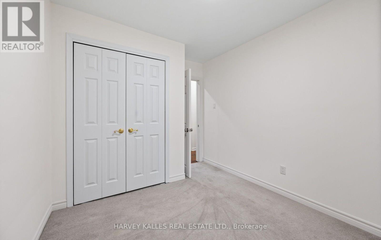 20 WILLOWGATE DRIVE - 30