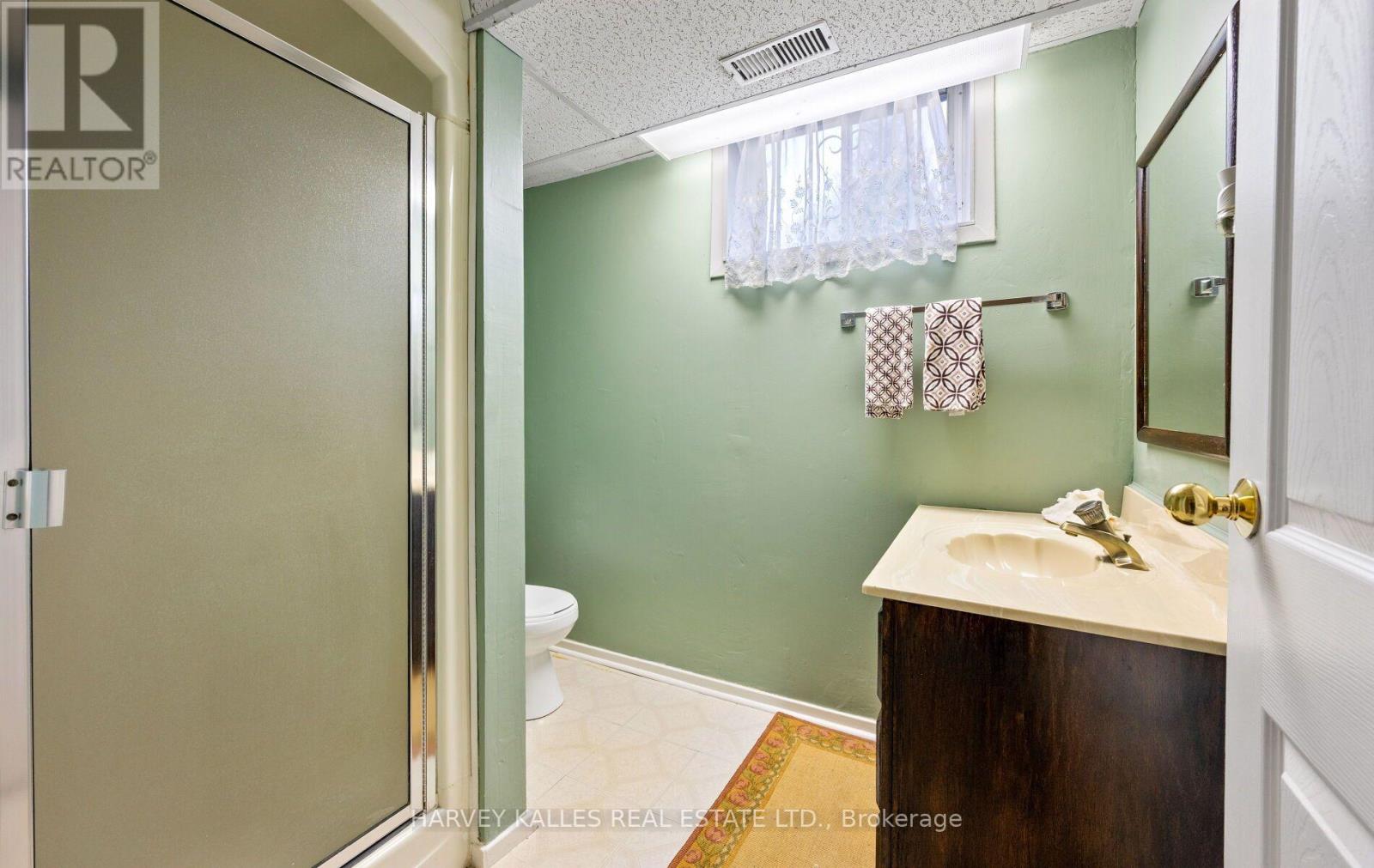 20 WILLOWGATE DRIVE - 36