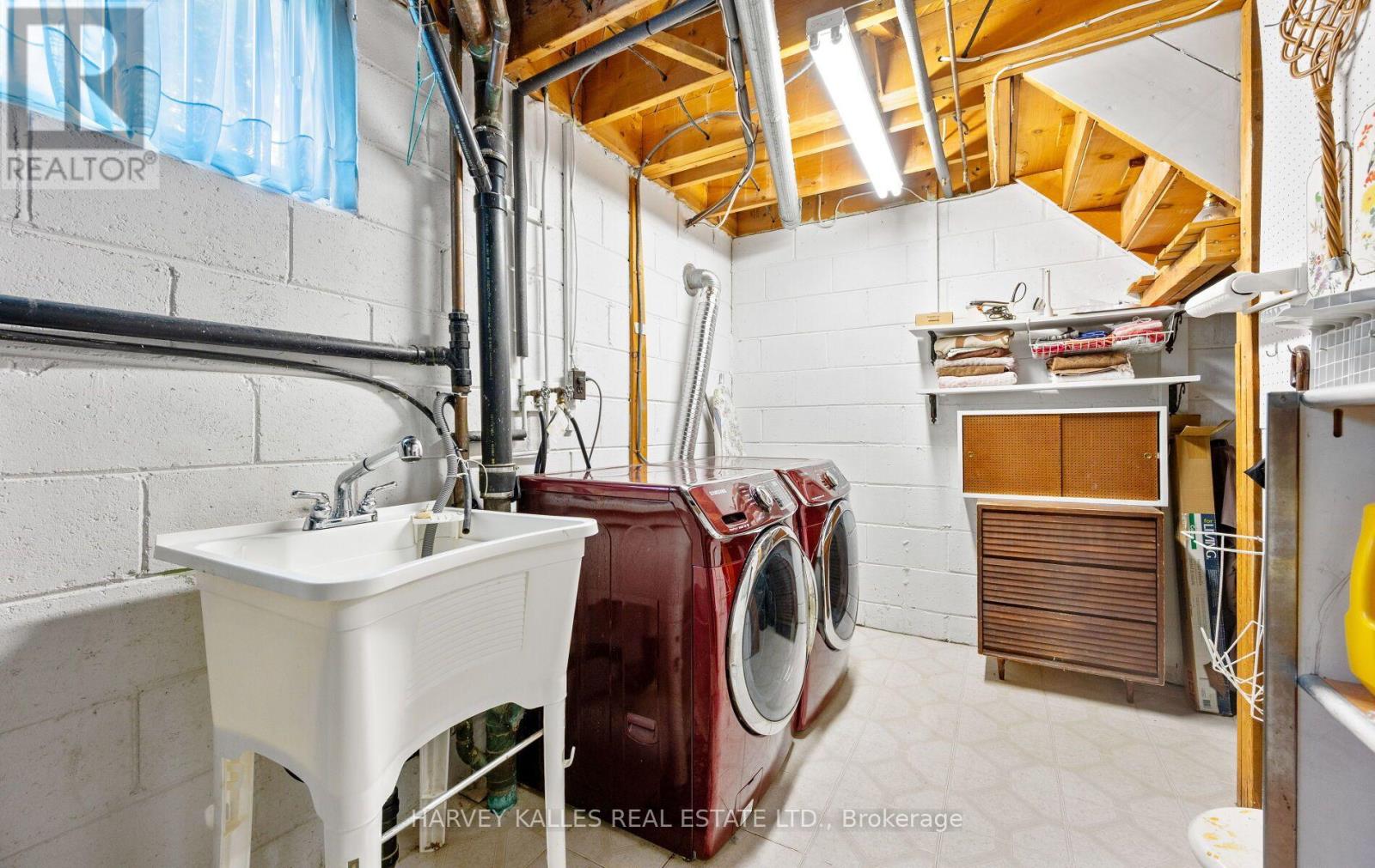 20 WILLOWGATE DRIVE - 38
