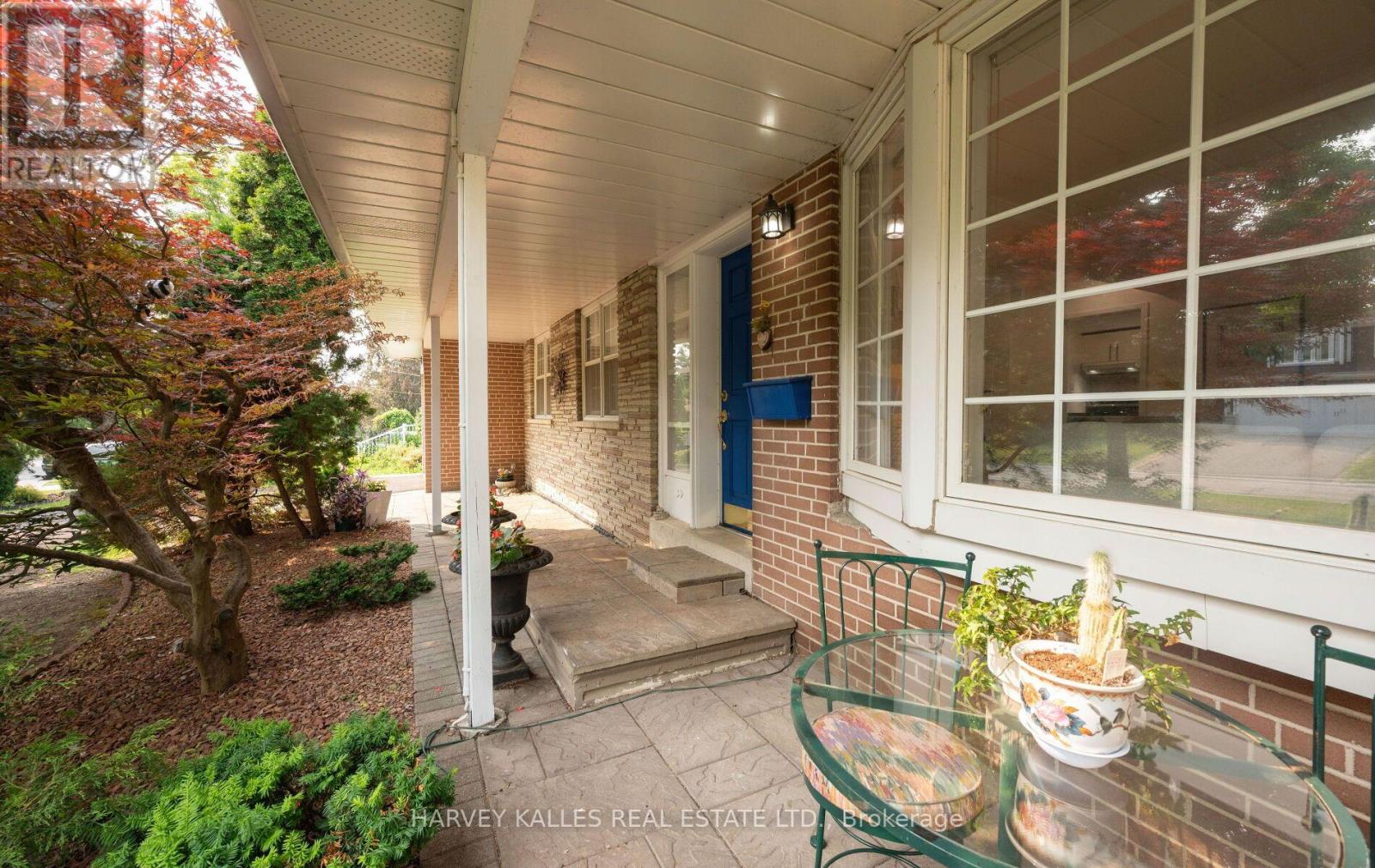 20 WILLOWGATE DRIVE - 4