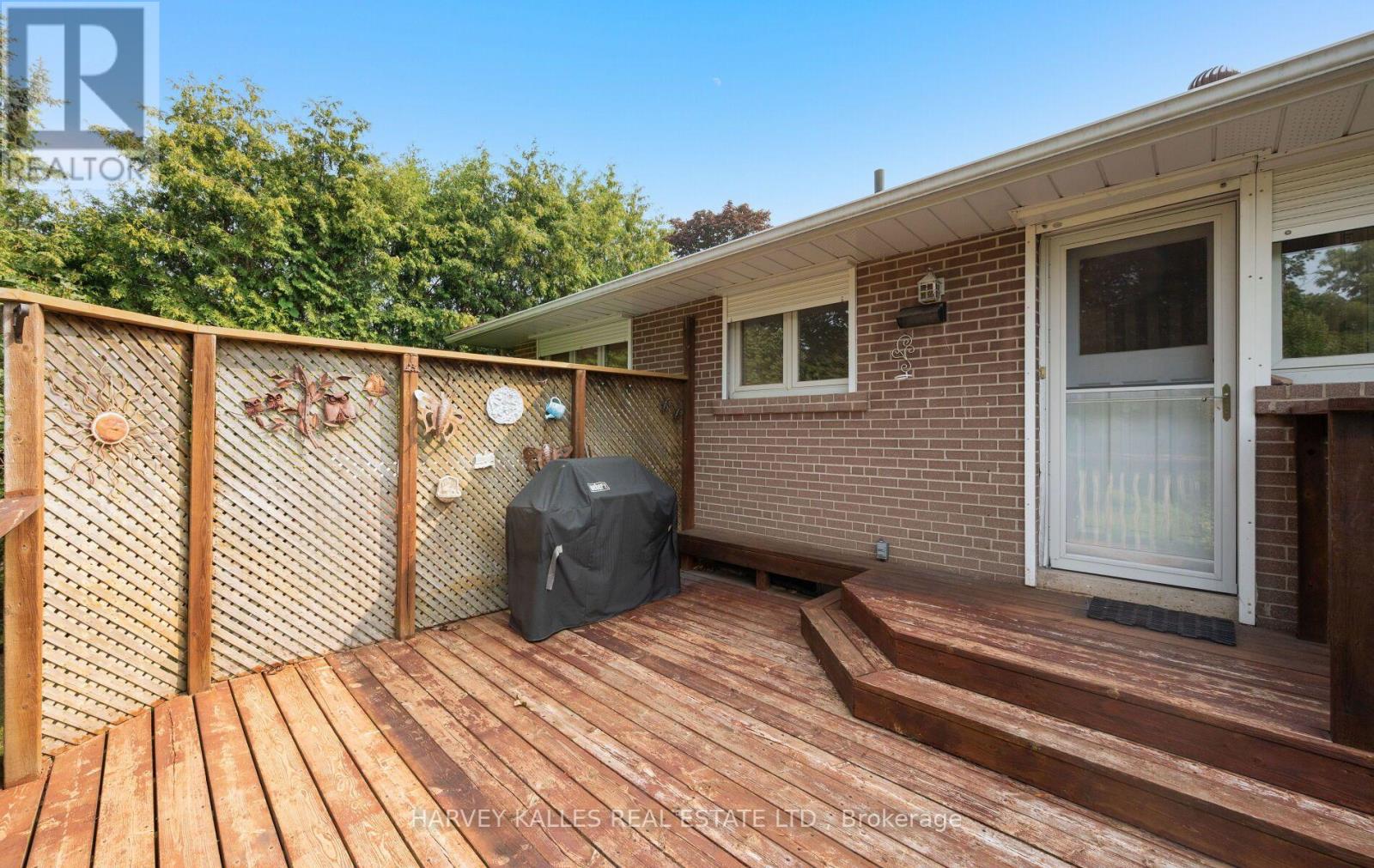 20 WILLOWGATE DRIVE - 42