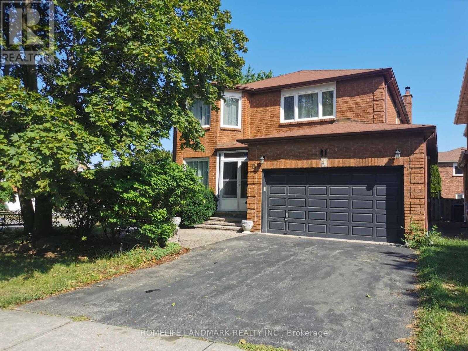 Photo of 2 Maxwell Ct Court