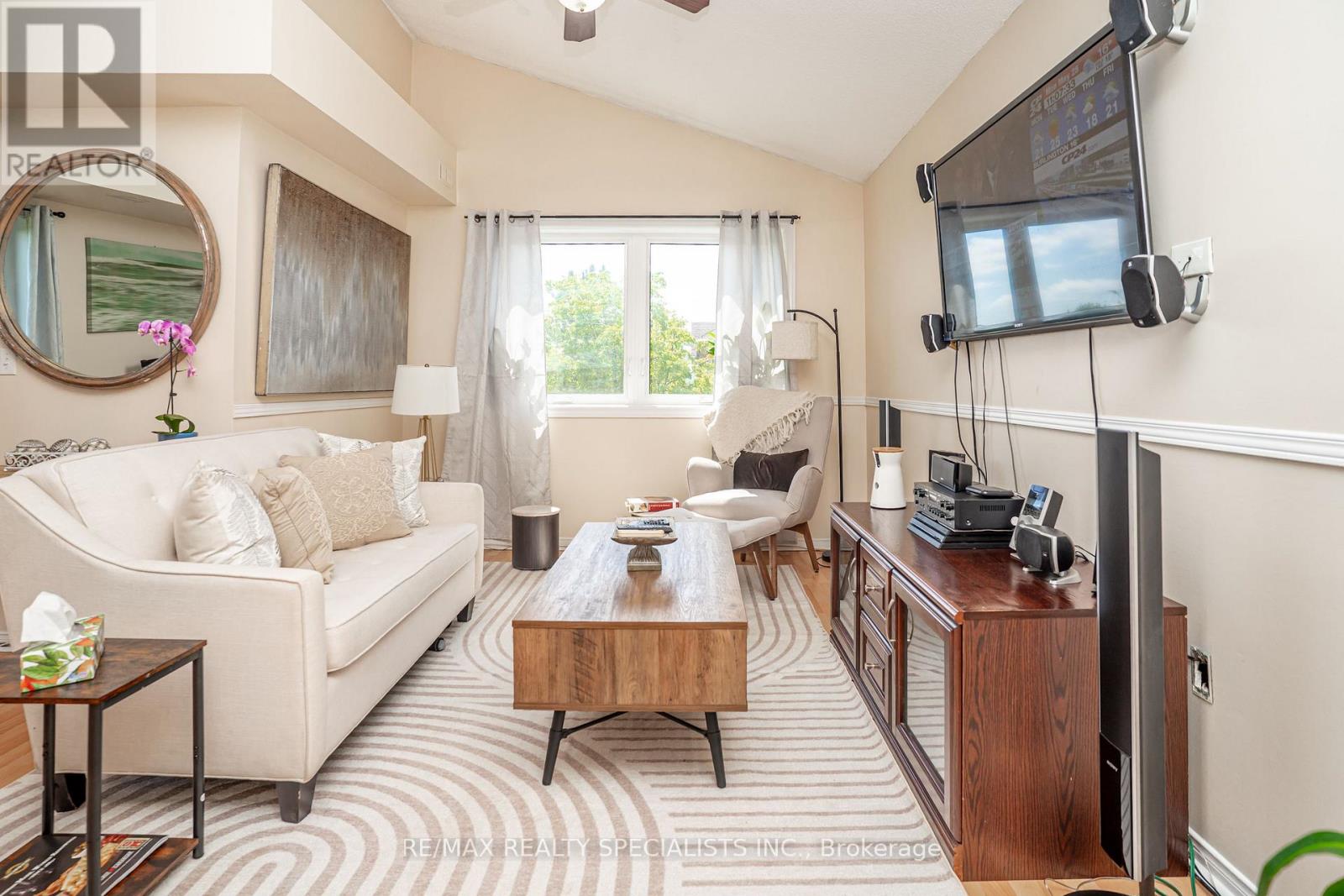 #159 85 BRISTOL ROAD - 12