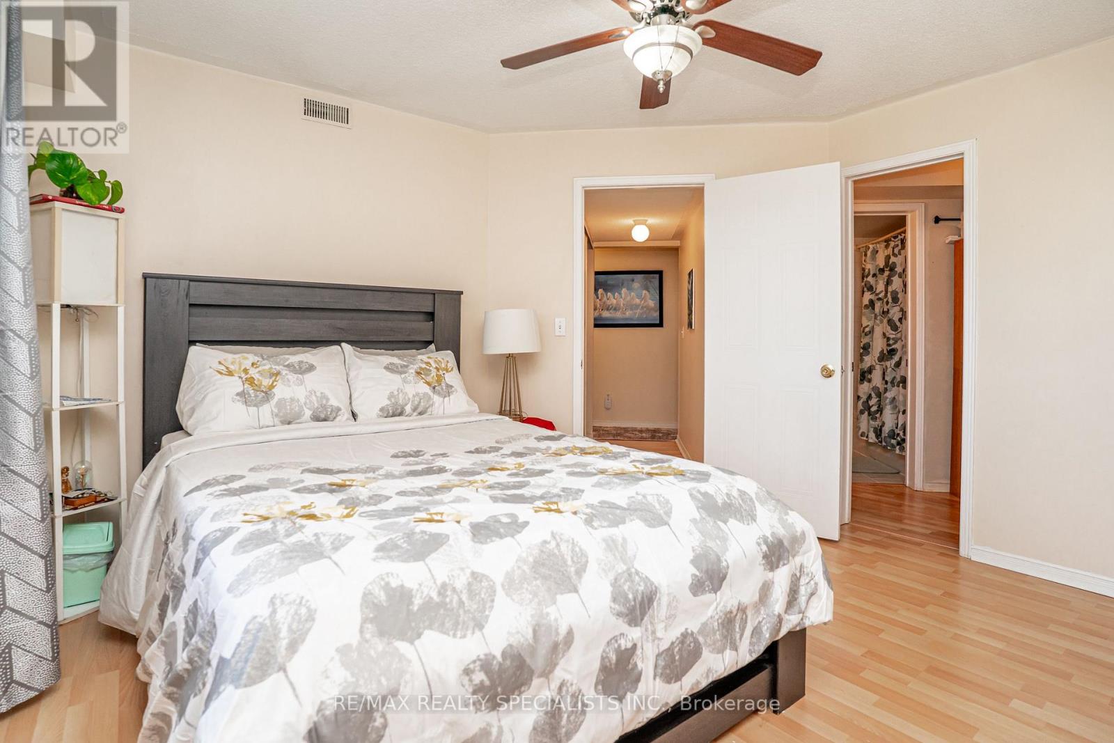 #159 85 BRISTOL ROAD - 24