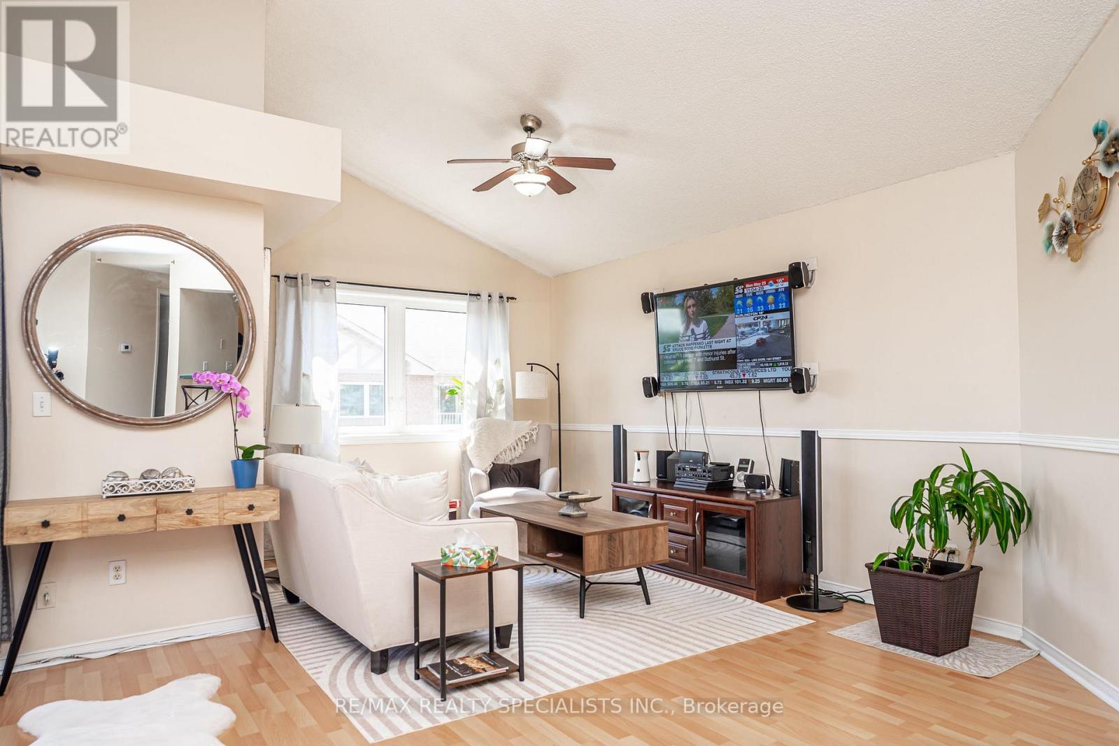 #159 85 BRISTOL ROAD - 6
