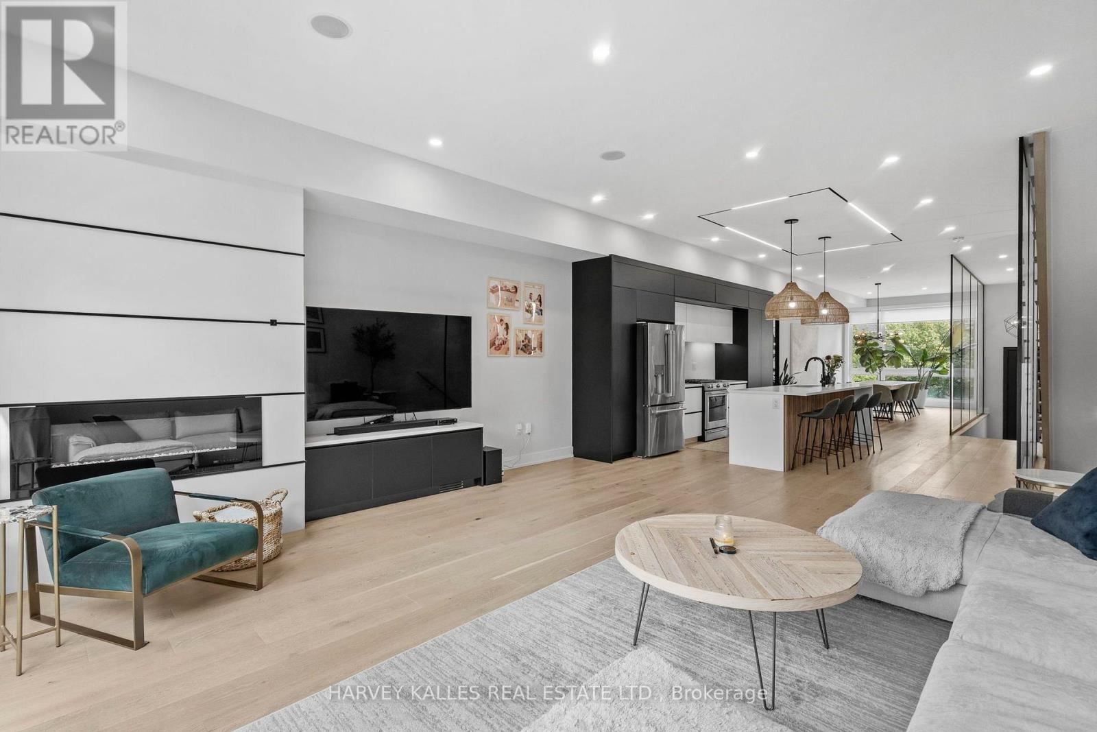 32 ALBRIGHT AVENUE - 13