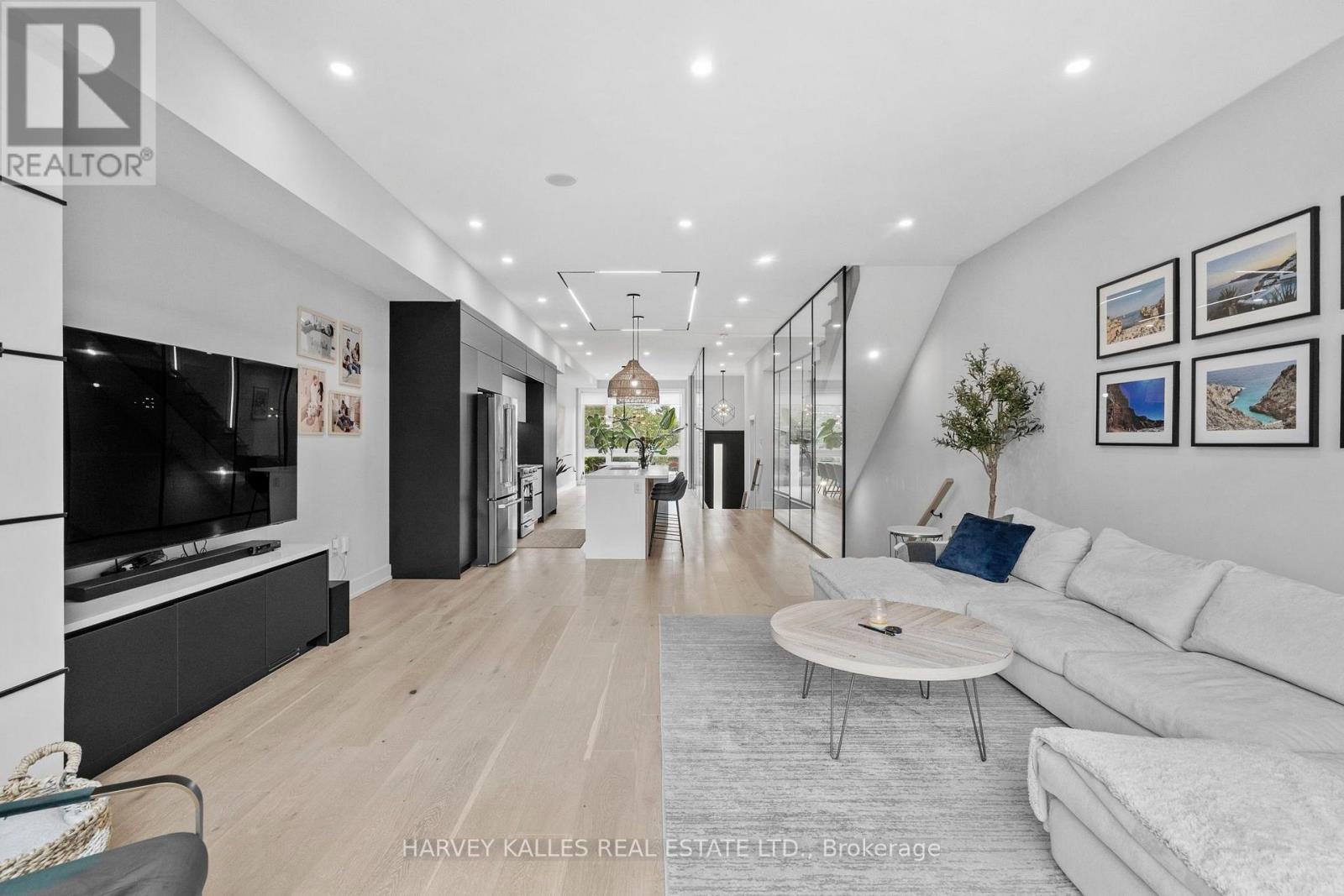 32 ALBRIGHT AVENUE - 14
