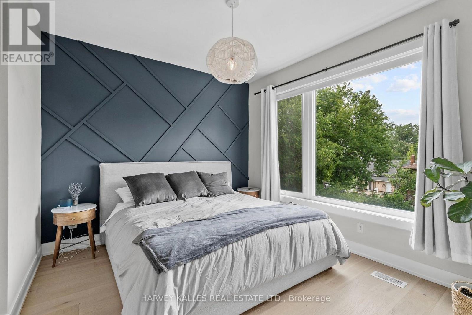32 ALBRIGHT AVENUE - 17