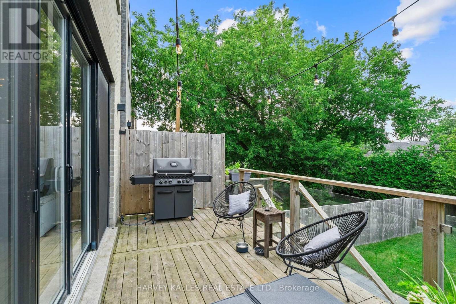 32 ALBRIGHT AVENUE - 44
