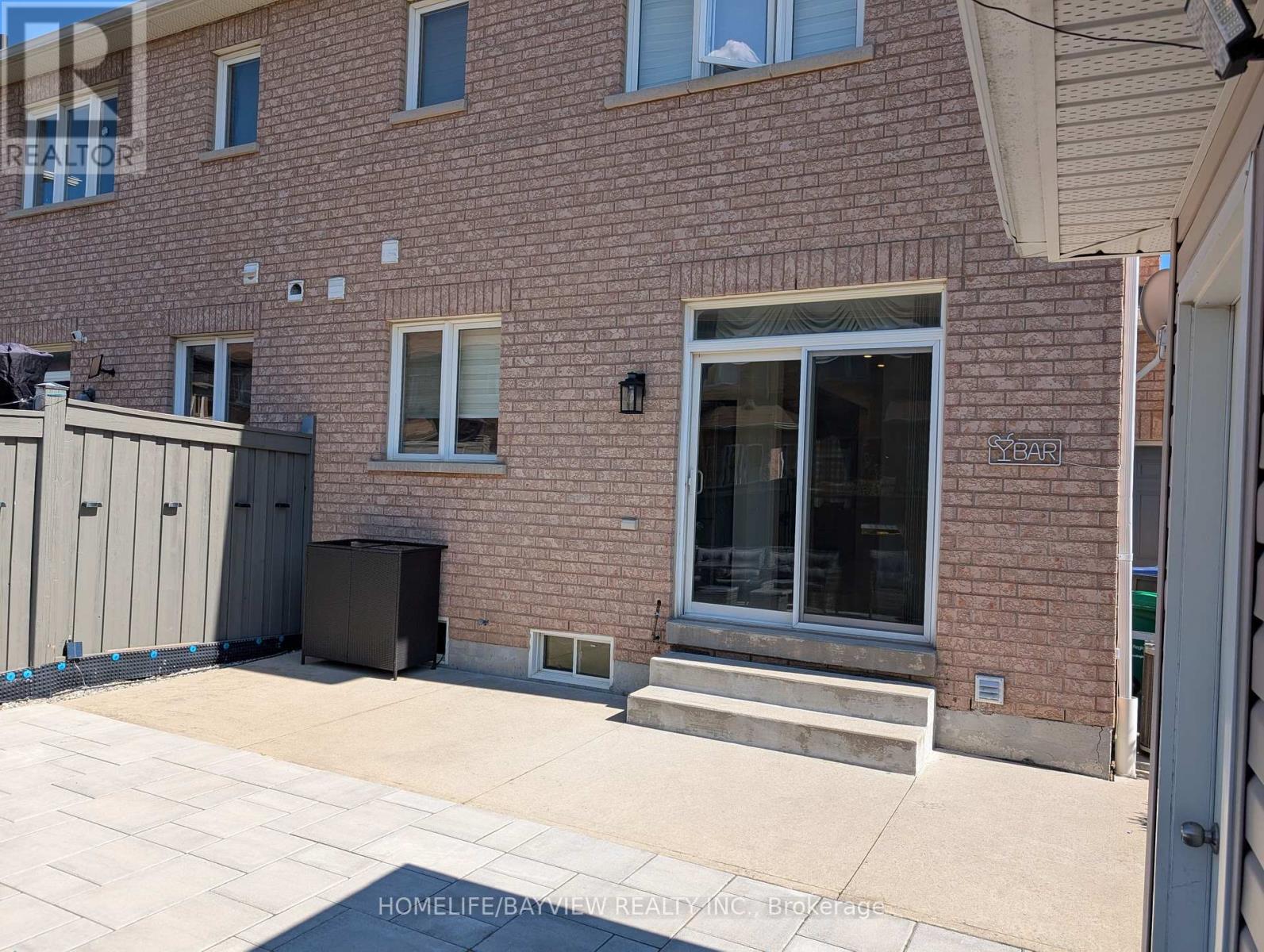 32 DEVONSLEIGH DRIVE - 26