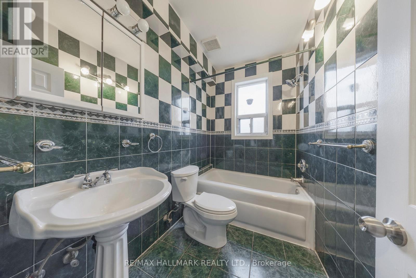 185 LAUGHTON AVENUE - Image 12