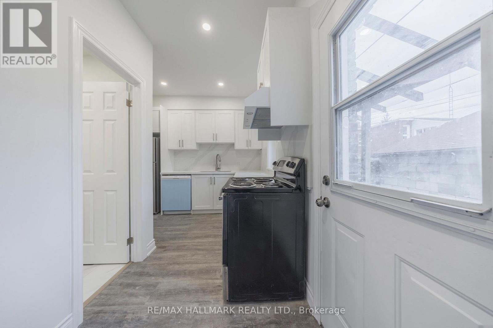 185 LAUGHTON AVENUE - 20