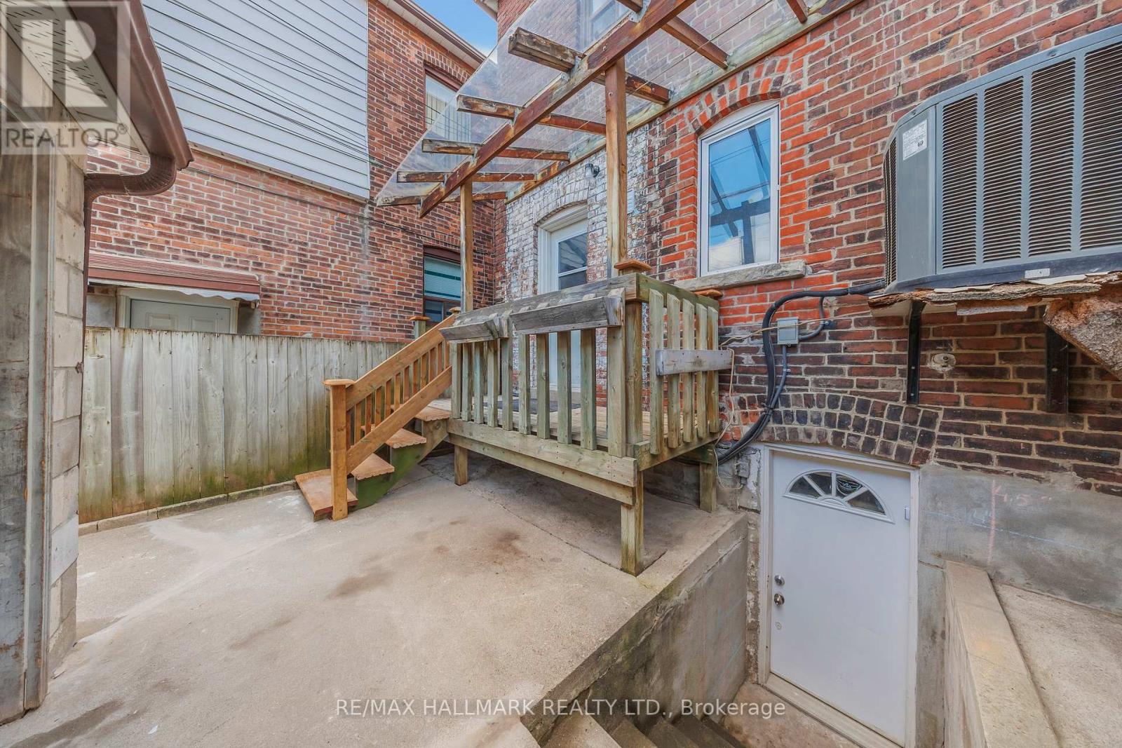 185 LAUGHTON AVENUE - Image 28