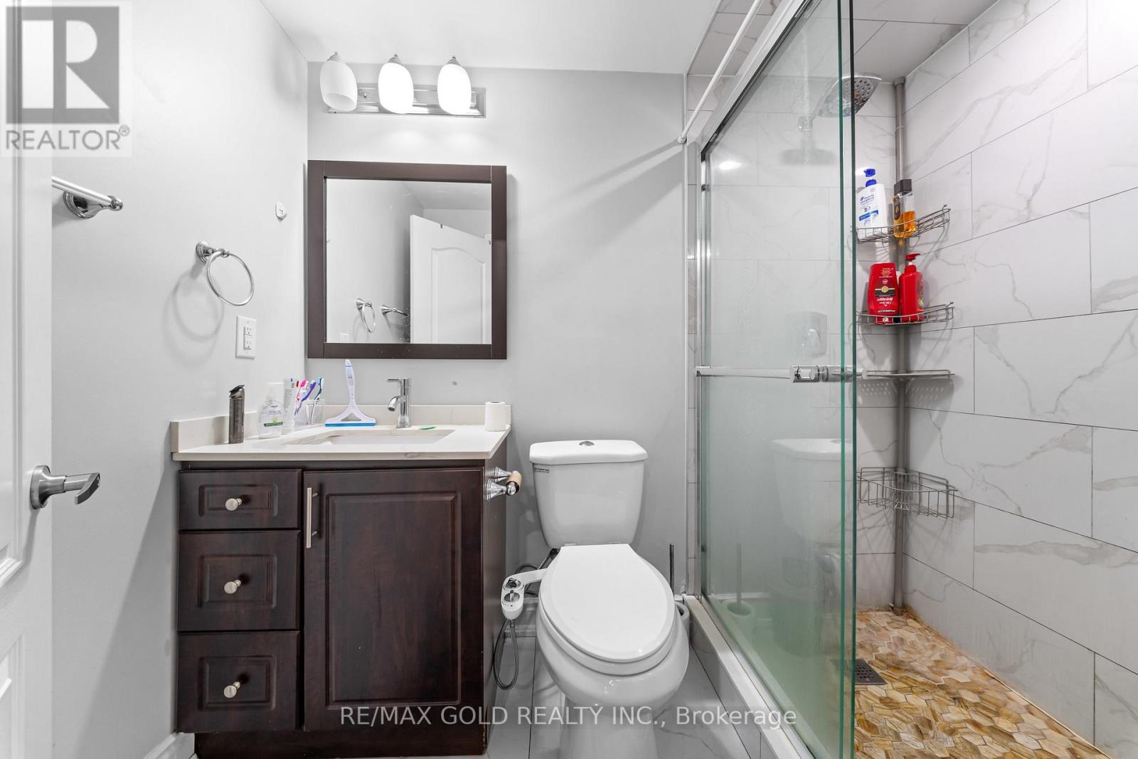 26 SPAIN CRESCENT - Image 35