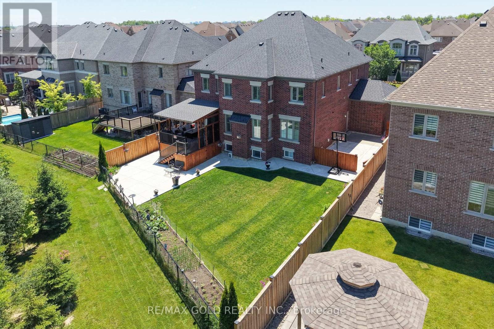 26 SPAIN CRESCENT - Image 41