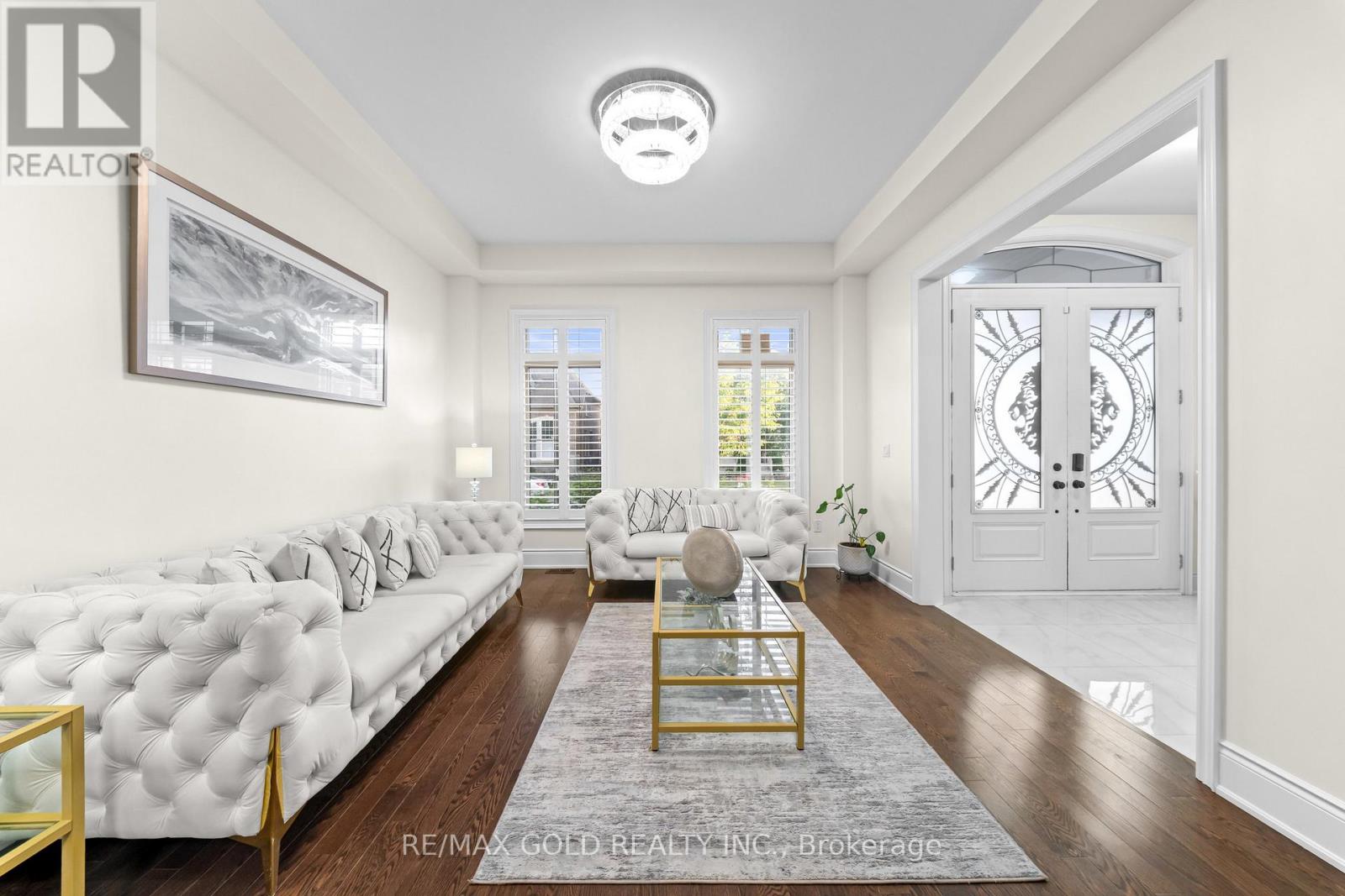 26 SPAIN CRESCENT - 5