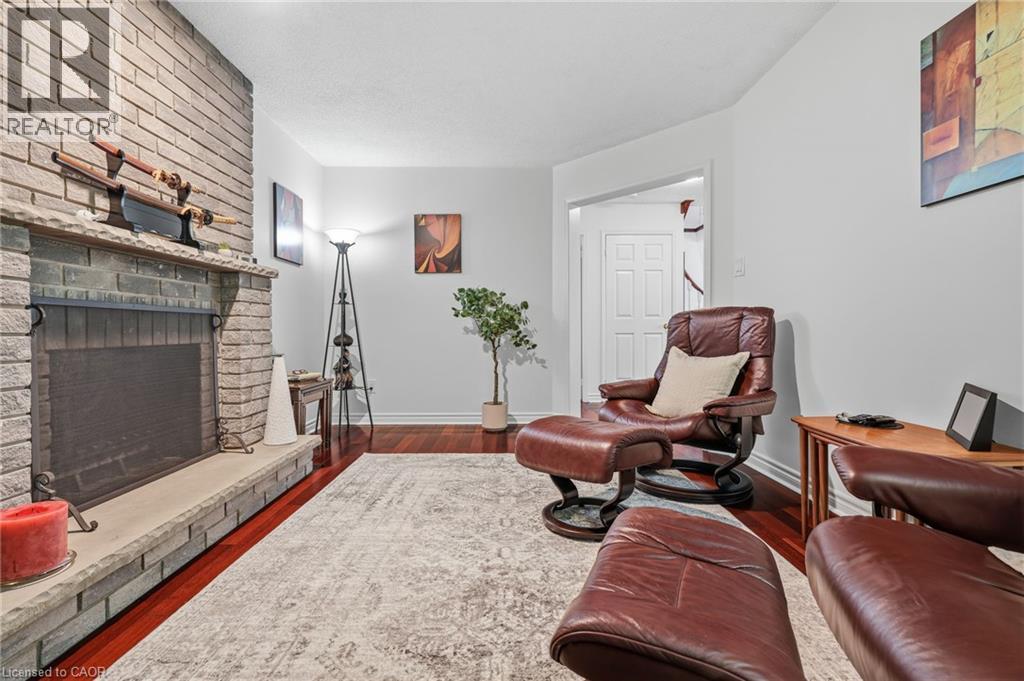 1154 WINDRUSH Drive - 21