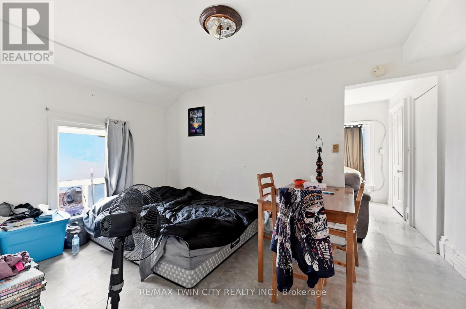 13 USHER STREET - Image 12