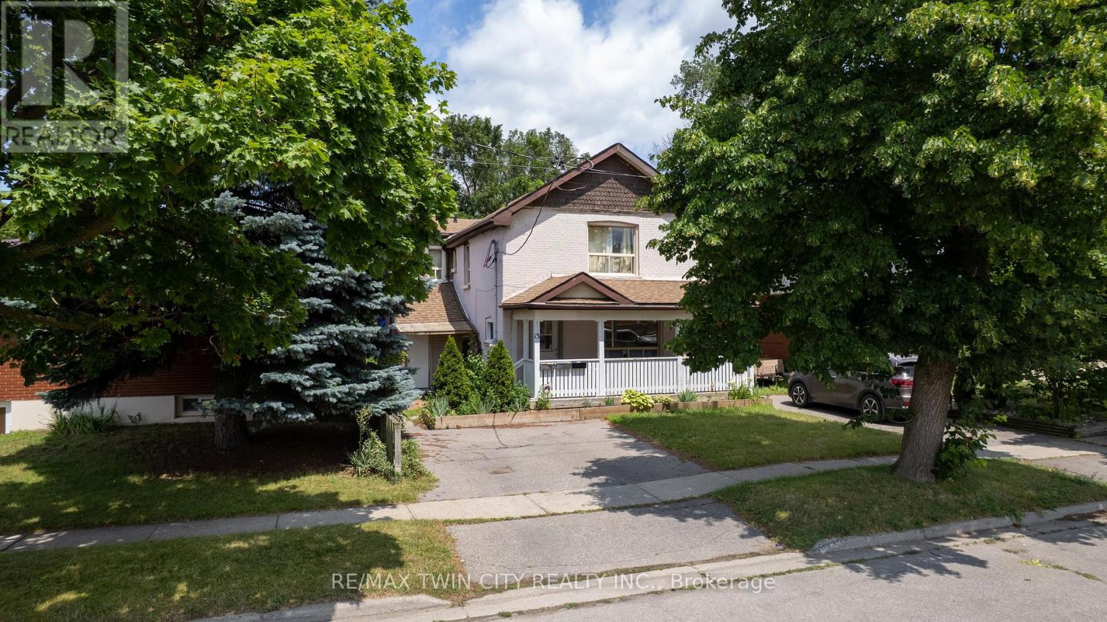13 USHER STREET - Image 28