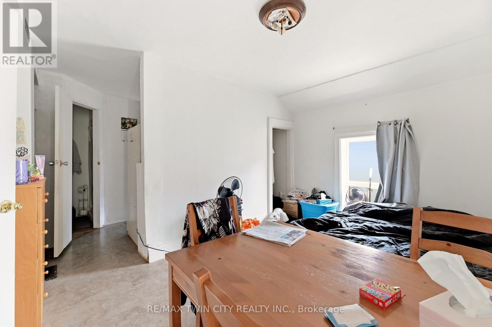 13 USHER STREET - Image 9