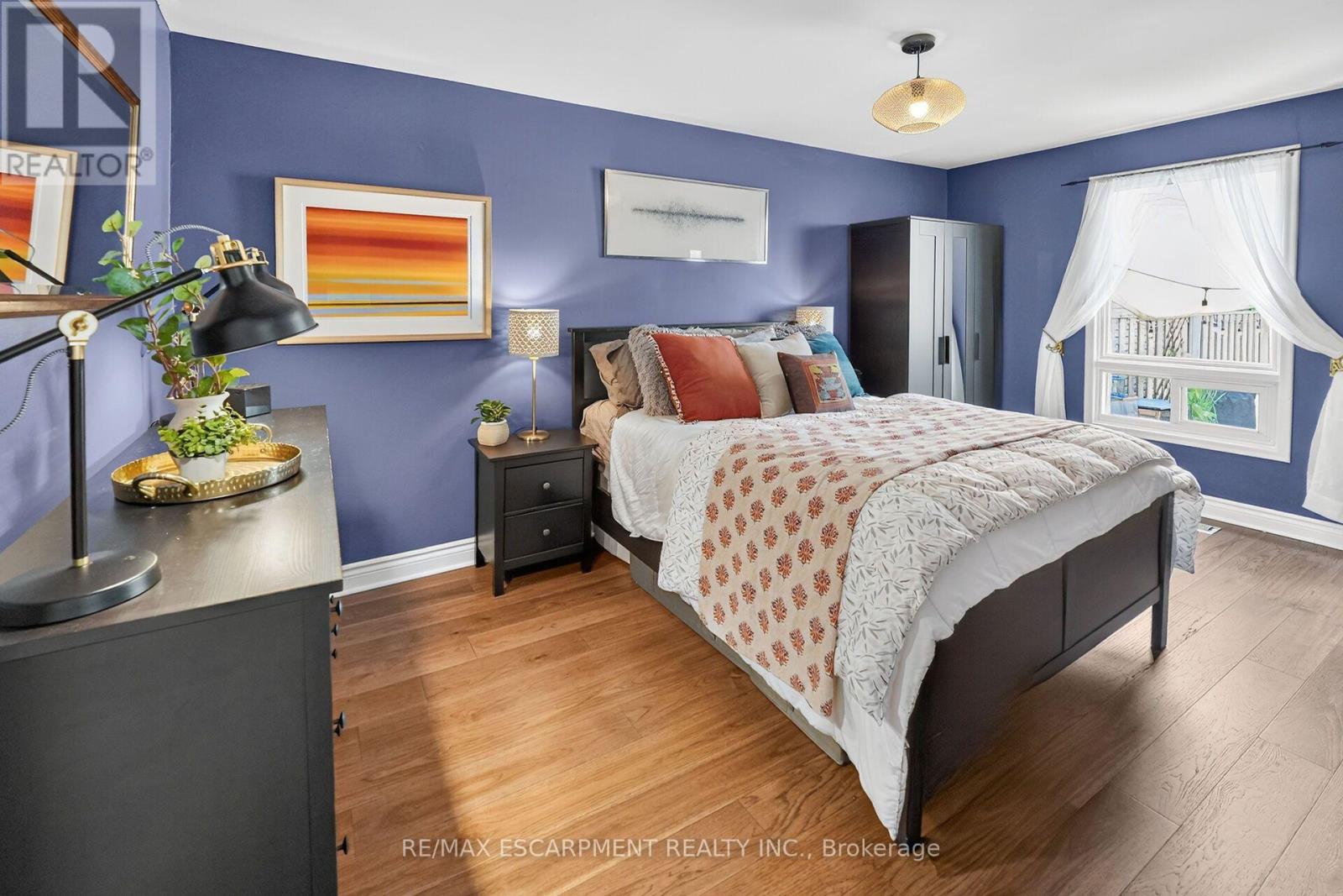 187 RAY STREET N - 17