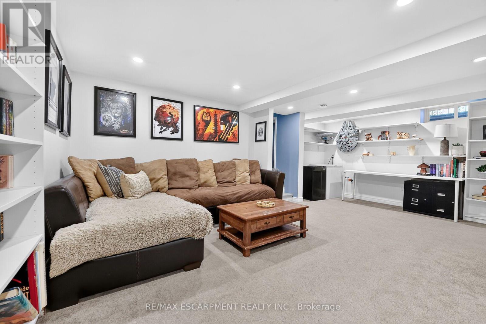 187 RAY STREET N - 27