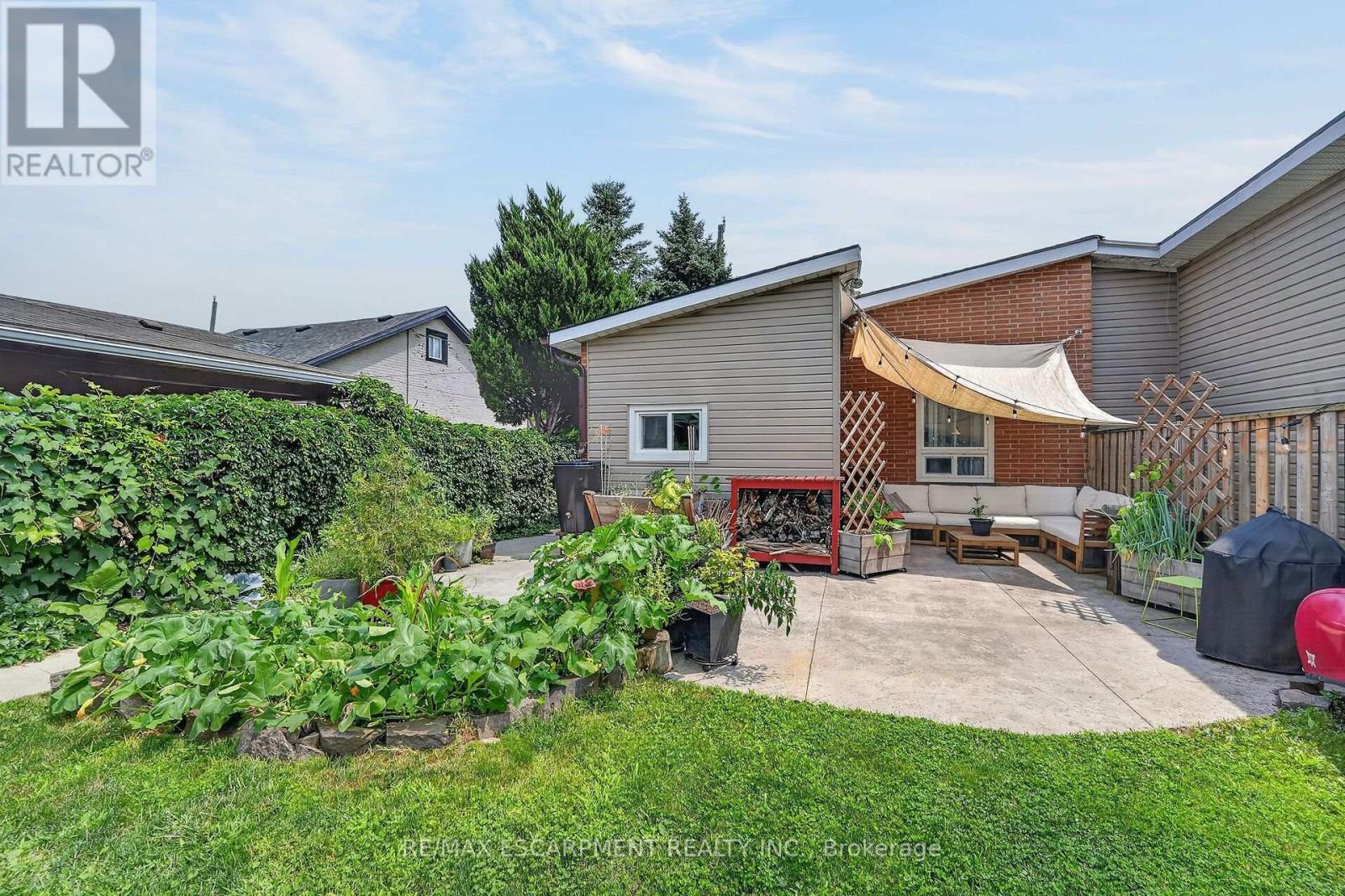 187 RAY STREET N - 38