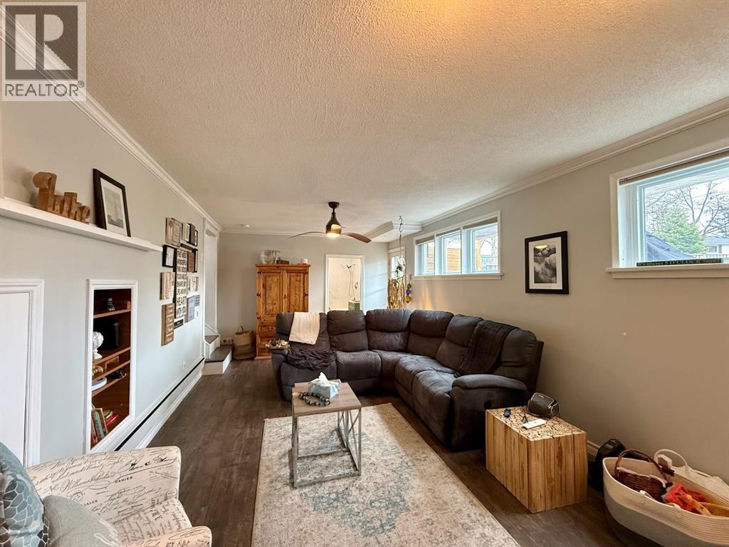 1137 Gurd STREET - 29