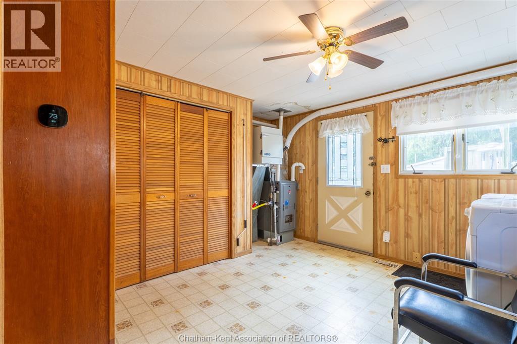 886 OLD GLASS ROAD - 22
