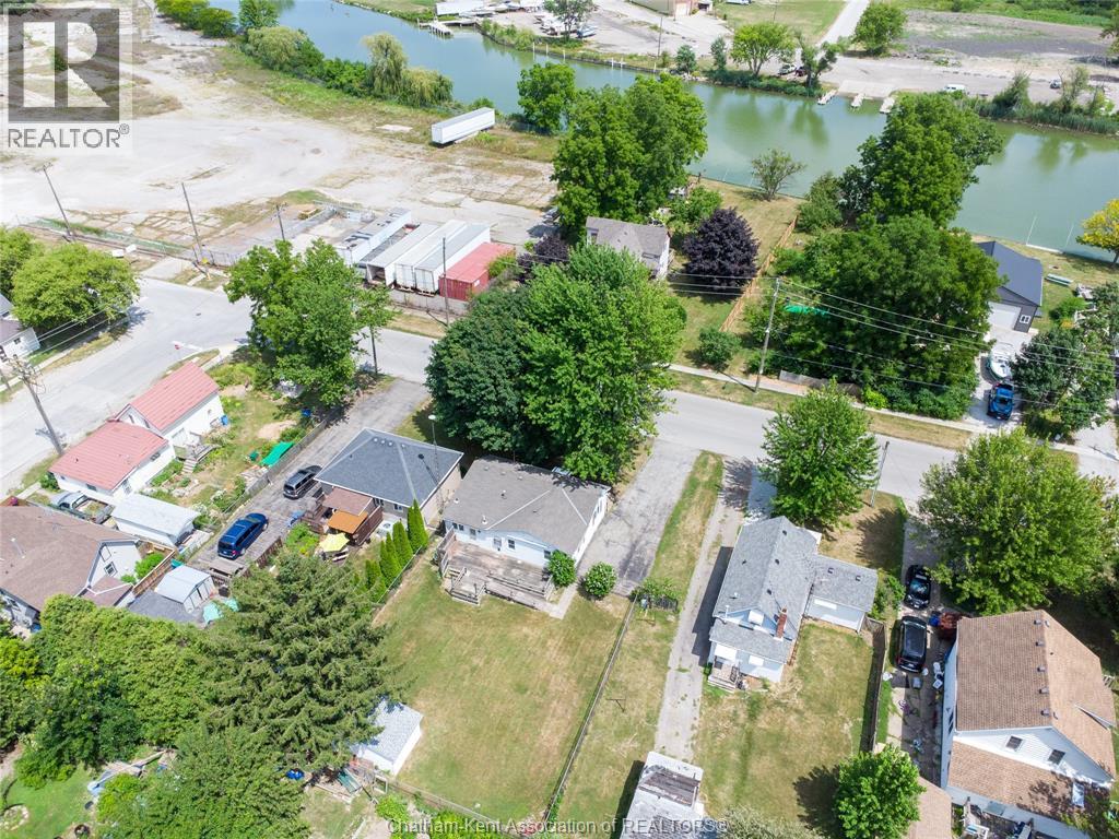 886 OLD GLASS ROAD - 35