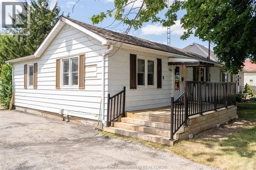 886 OLD GLASS ROAD - 36