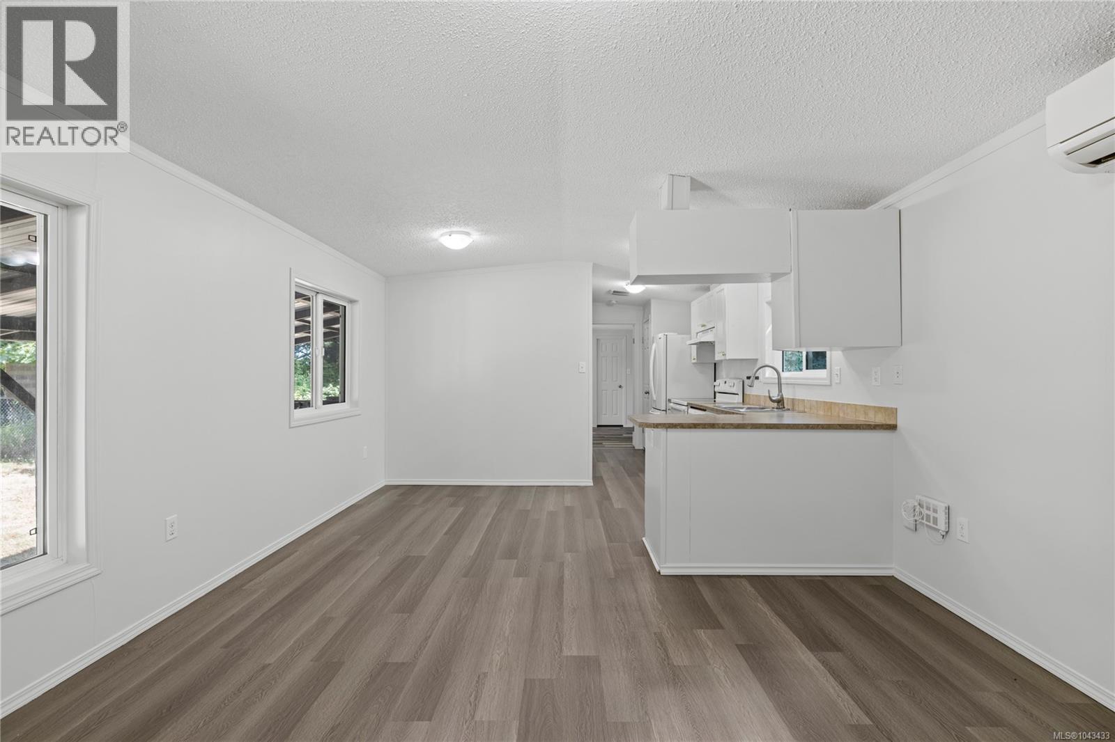 #80 971 Douglas Ave - Image 9