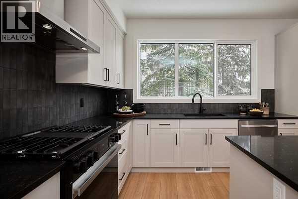 417 Shawnee Terrace SW, Shawnee Slopes, Calgary photo 4
