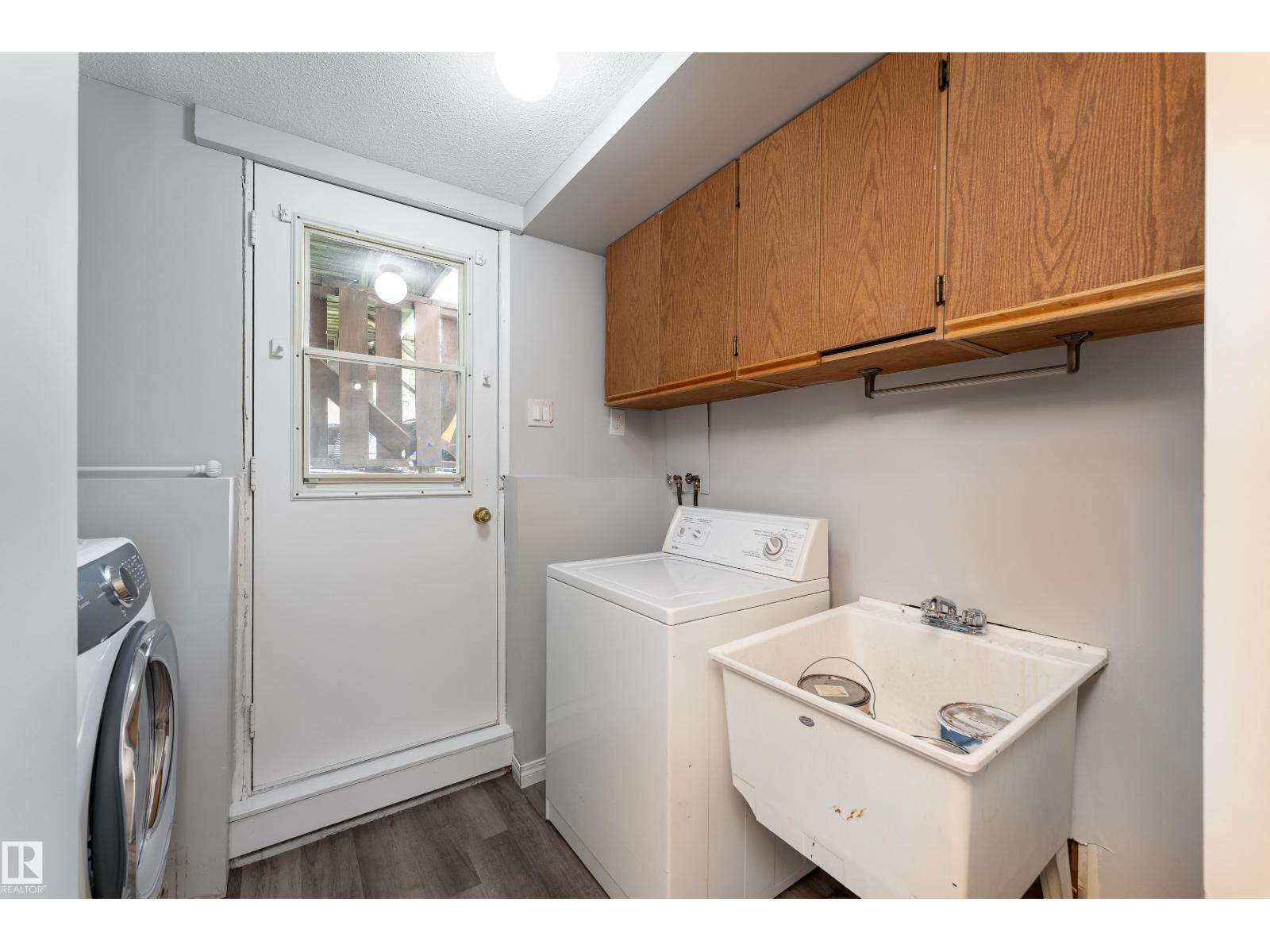1131 35A ST NW - Image 25