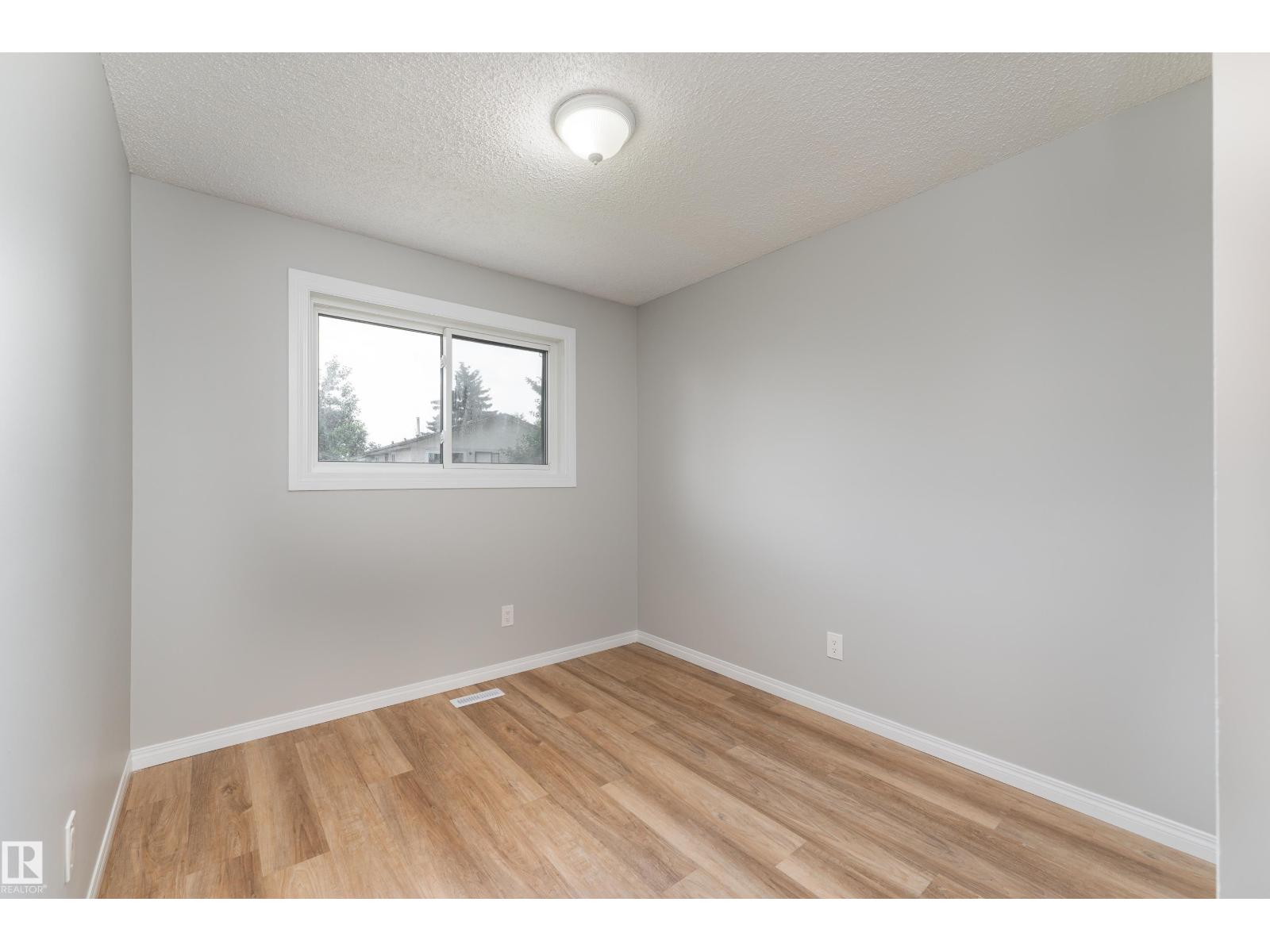 1131 35A ST NW - Image 17