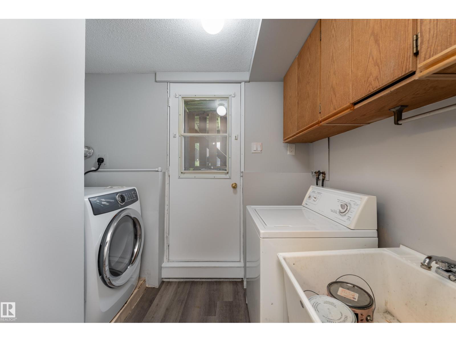 1131 35A ST NW - Image 24
