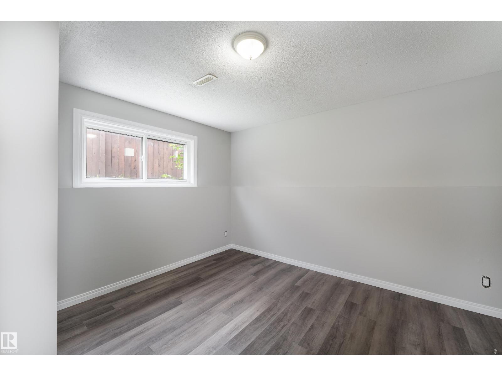 1131 35A ST NW - 31