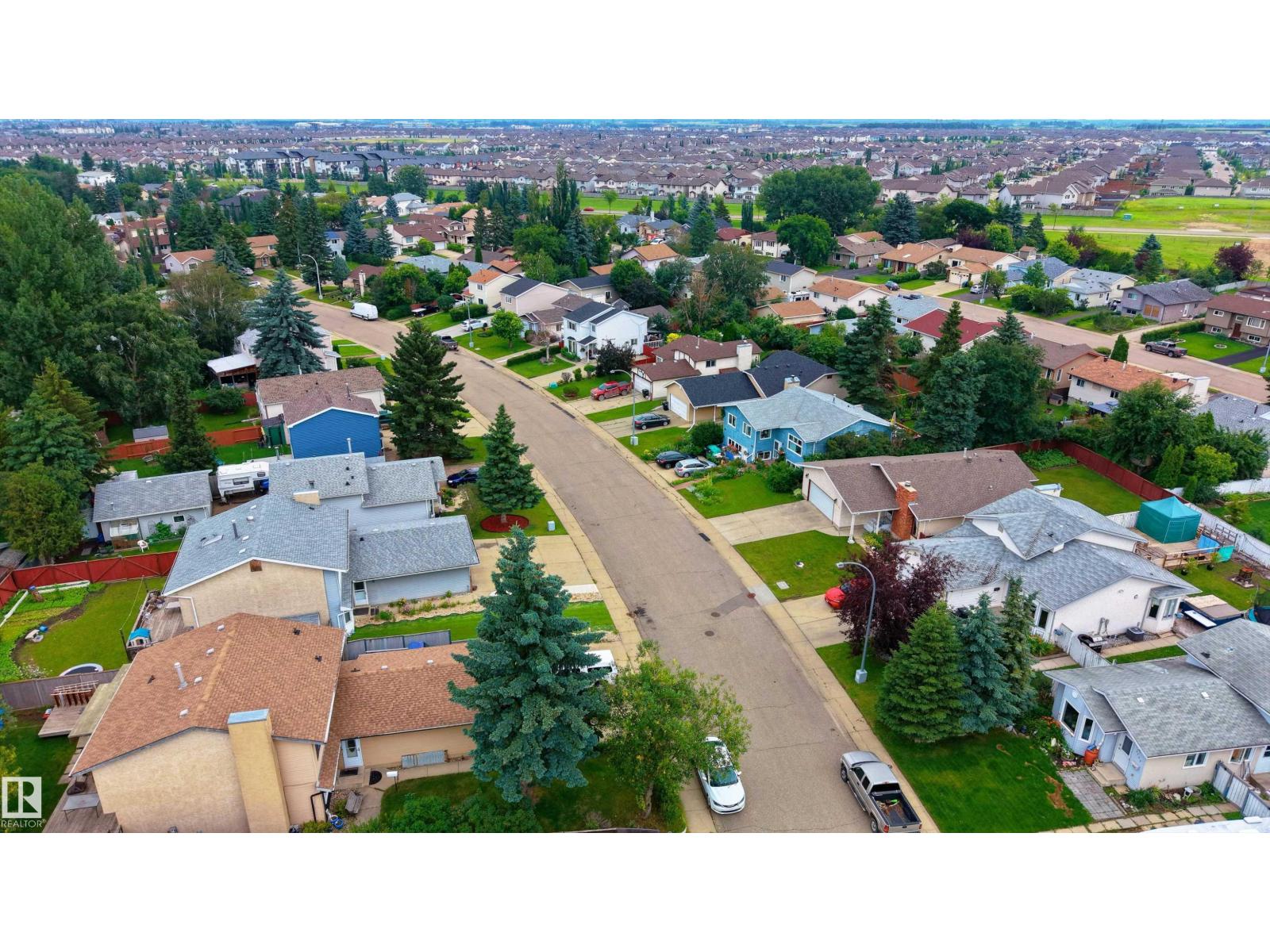 1131 35A ST NW - 52